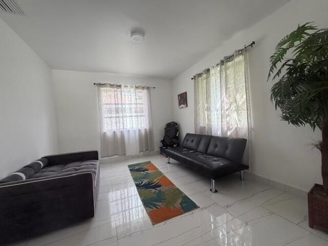 210 NE 5th Avenue, Dania Beach, FL 33004
