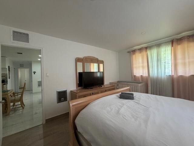 210 NE 5th Avenue, Dania Beach, FL 33004