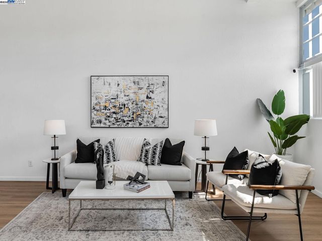 2801 38th Ave, Oakland, CA 94619