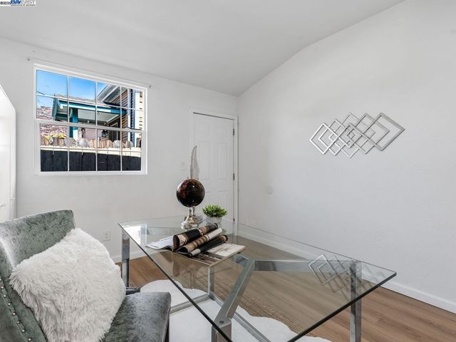 2801 38th Ave, Oakland, CA 94619