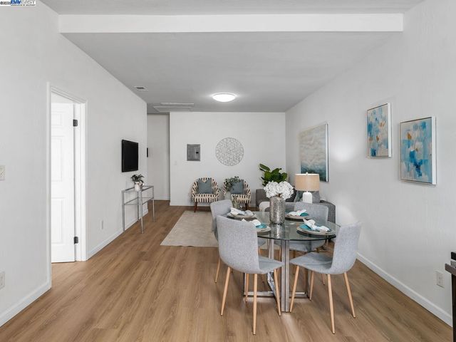 2801 38th Ave, Oakland, CA 94619