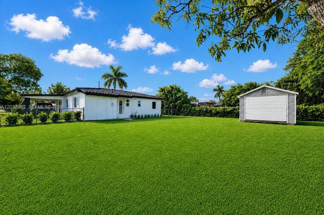 1044 NE 4th Avenue, Homestead, FL 33030
