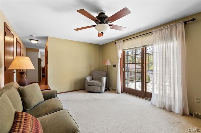 9529 Sotherden Road, Cicero, NY 13029