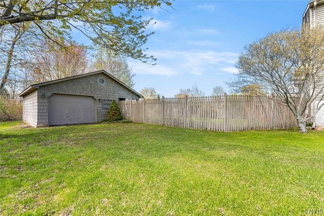 9529 Sotherden Road, Cicero, NY 13029