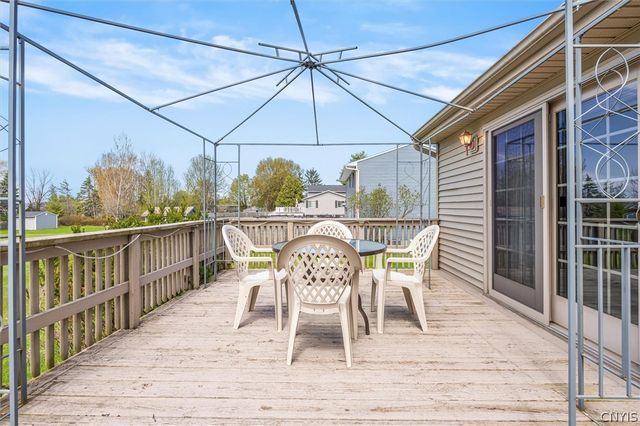 9529 Sotherden Road, Cicero, NY 13029