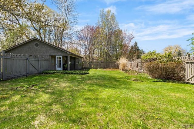 9529 Sotherden Road, Cicero, NY 13029