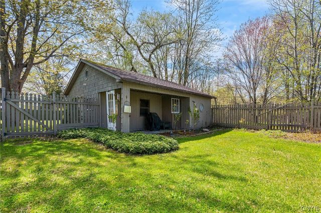 9529 Sotherden Road, Cicero, NY 13029