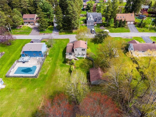 9529 Sotherden Road, Cicero, NY 13029