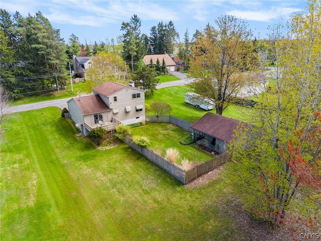 9529 Sotherden Road, Cicero, NY 13029