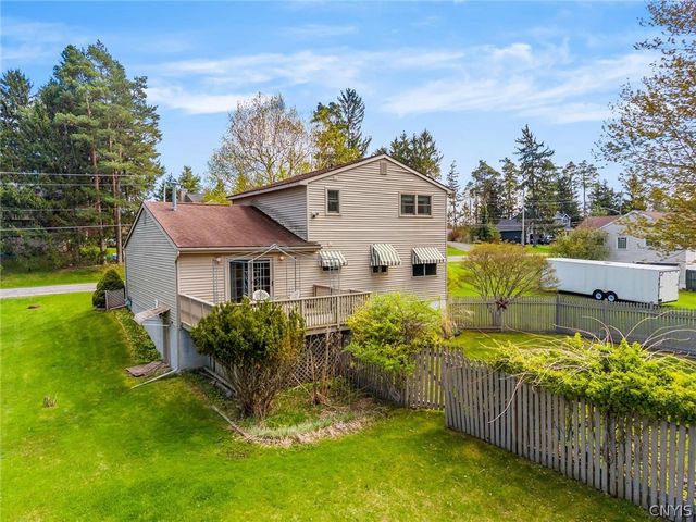 9529 Sotherden Road, Cicero, NY 13029