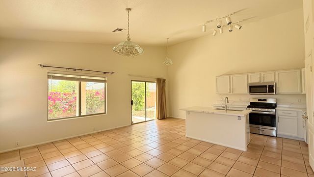 1851 W Ivywood Place, Tucson, AZ 85737