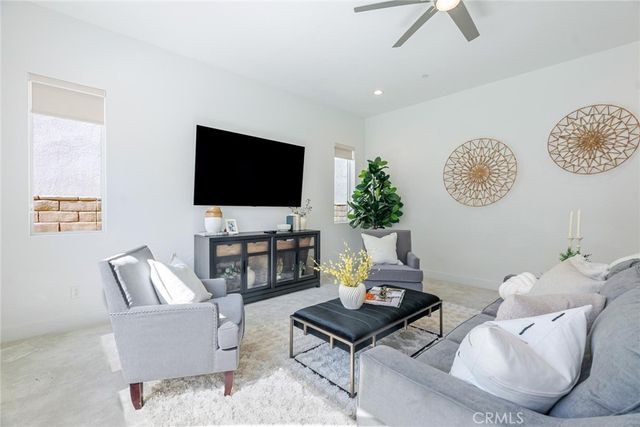 19230 Blackthorn Drive, Saugus, CA 91351