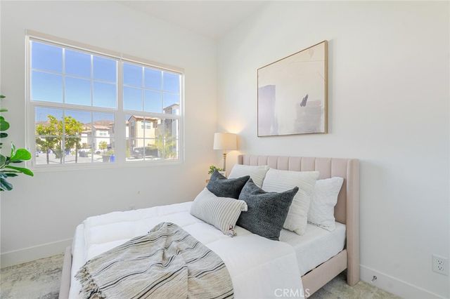 19230 Blackthorn Drive, Saugus, CA 91351