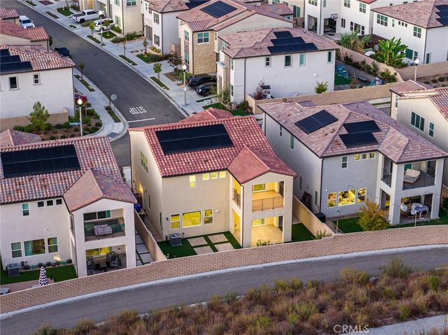 19230 Blackthorn Drive, Saugus, CA 91351