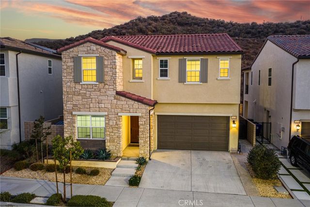 19230 Blackthorn Drive, Saugus, CA 91351