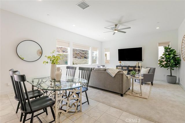 19230 Blackthorn Drive, Saugus, CA 91351