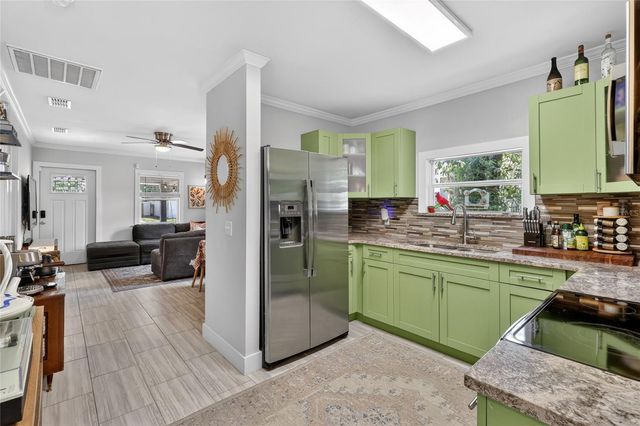 1041 S DAKOTA AVENUE, Lakeland, FL 33803