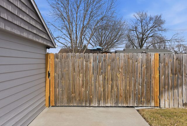 1106 DORENE Boulevard, Carter Lake, IA 51510