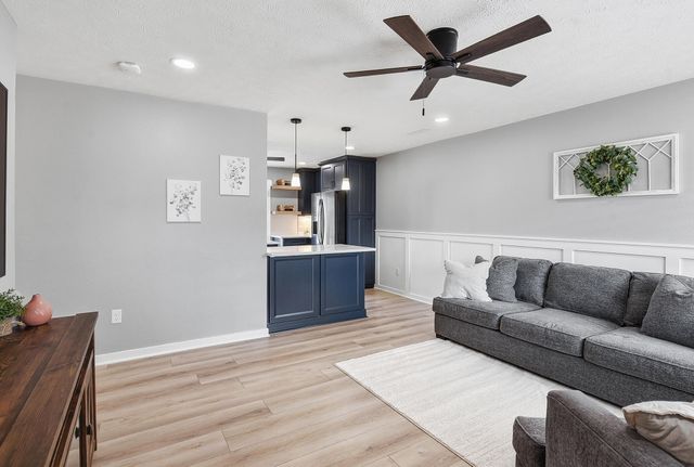 1106 DORENE Boulevard, Carter Lake, IA 51510