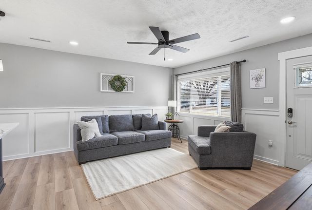 1106 DORENE Boulevard, Carter Lake, IA 51510