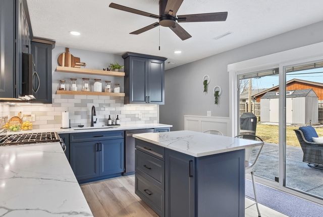 1106 DORENE Boulevard, Carter Lake, IA 51510