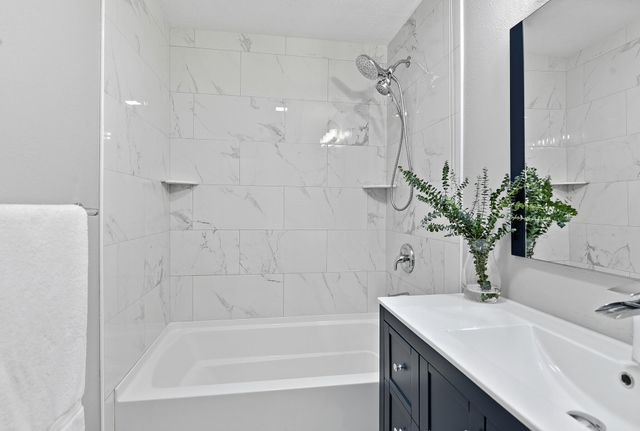 1106 DORENE Boulevard, Carter Lake, IA 51510