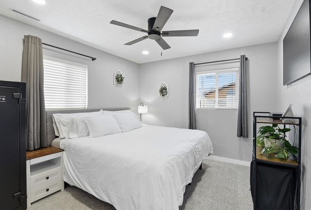 1106 DORENE Boulevard, Carter Lake, IA 51510