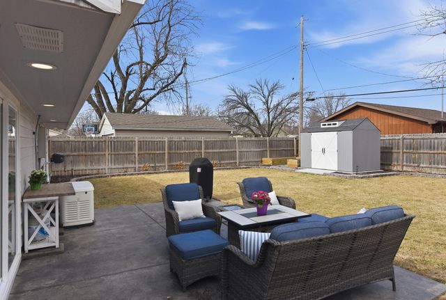 1106 DORENE Boulevard, Carter Lake, IA 51510