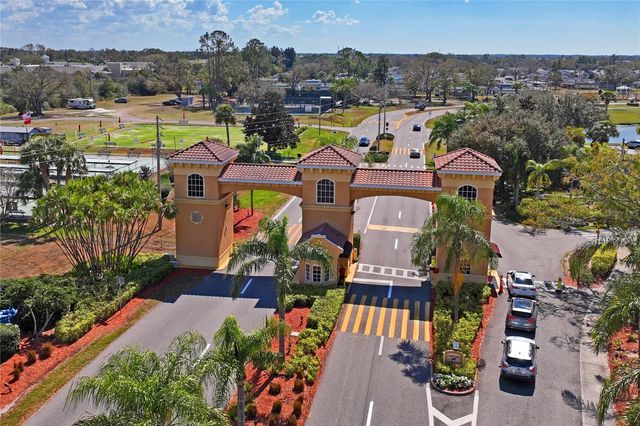 2208 WORTHINGTON GREENS DRIVE 2208, Sun City Center, FL 33573