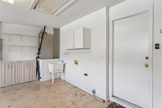 2208 WORTHINGTON GREENS DRIVE 2208, Sun City Center, FL 33573