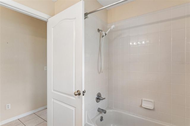 2208 WORTHINGTON GREENS DRIVE 2208, Sun City Center, FL 33573