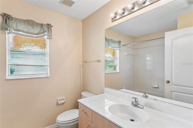2208 WORTHINGTON GREENS DRIVE 2208, Sun City Center, FL 33573