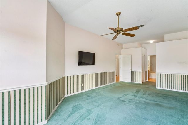 2208 WORTHINGTON GREENS DRIVE 2208, Sun City Center, FL 33573
