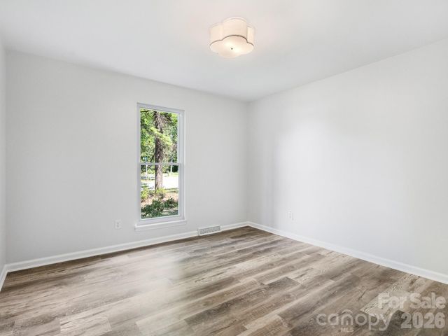 9501 Buckskin Lane, Charlotte, NC 28227