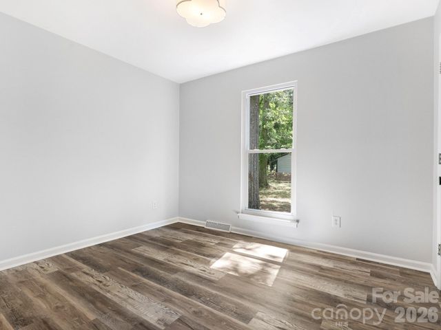 9501 Buckskin Lane, Charlotte, NC 28227