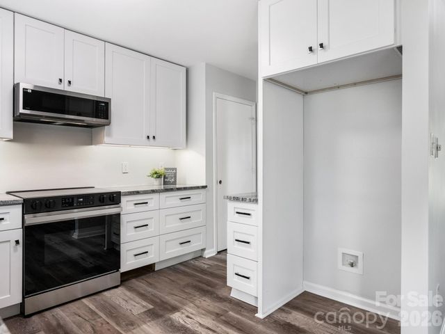 9501 Buckskin Lane, Charlotte, NC 28227