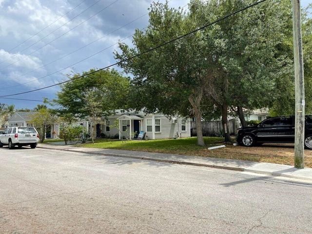 715 8th Avenue N, Lake Worth Beach, FL 33460