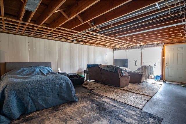 2237 Evergreen Street NE, Cedar Rapids, IA 52402