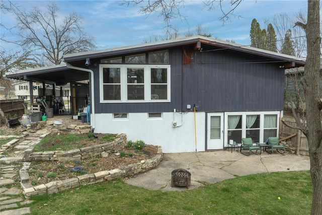 2237 Evergreen Street NE, Cedar Rapids, IA 52402