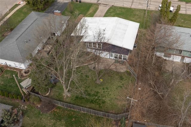 2237 Evergreen Street NE, Cedar Rapids, IA 52402