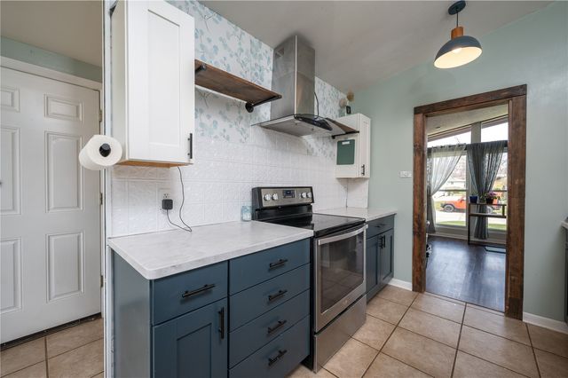 2237 Evergreen Street NE, Cedar Rapids, IA 52402