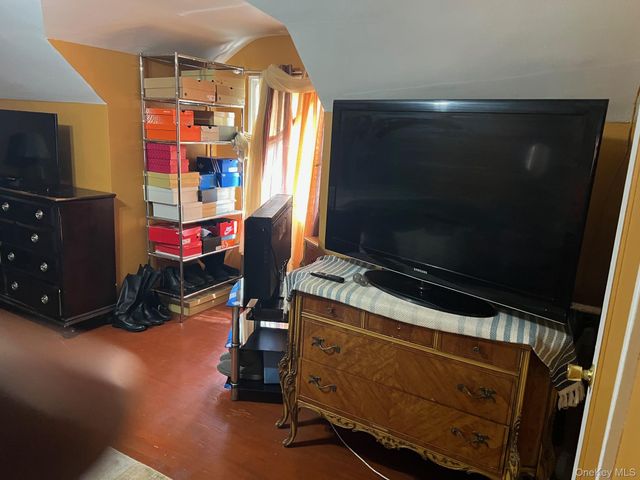 47 Brown Avenue, Hempstead, NY 11550