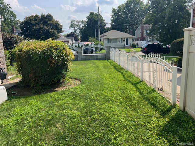 47 Brown Avenue, Hempstead, NY 11550