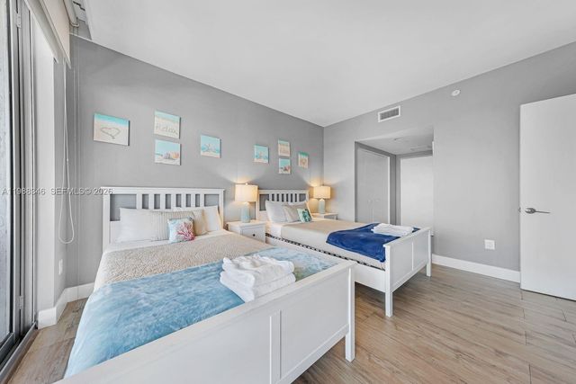 2600 E Hallandale Beach Blvd T3103, Hallandale Beach, FL 33009