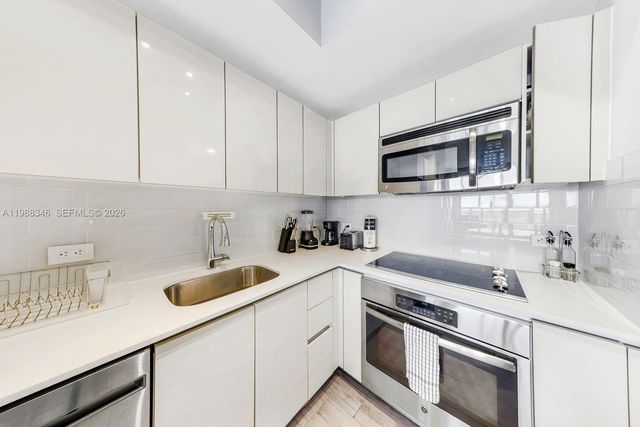 2600 E Hallandale Beach Blvd T3103, Hallandale Beach, FL 33009