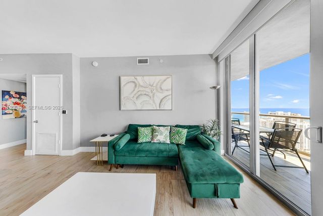 2600 E Hallandale Beach Blvd T3103, Hallandale Beach, FL 33009