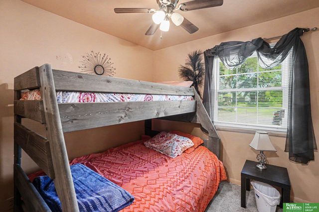 5002 N 54th Street, Omaha, NE 68104