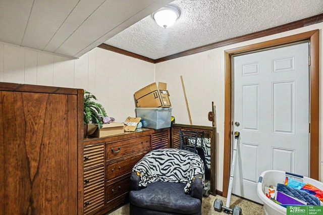 5002 N 54th Street, Omaha, NE 68104