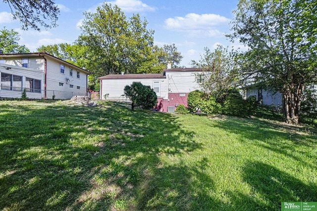 5002 N 54th Street, Omaha, NE 68104