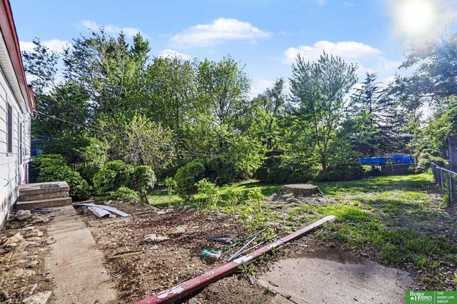 5002 N 54th Street, Omaha, NE 68104